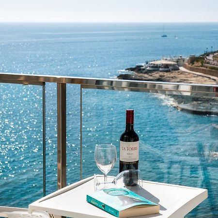 Scenic Seafront Duplex Apartment In Sliema Exterior foto